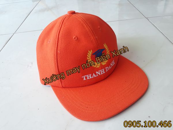 May nón snapback theo yêu cầu